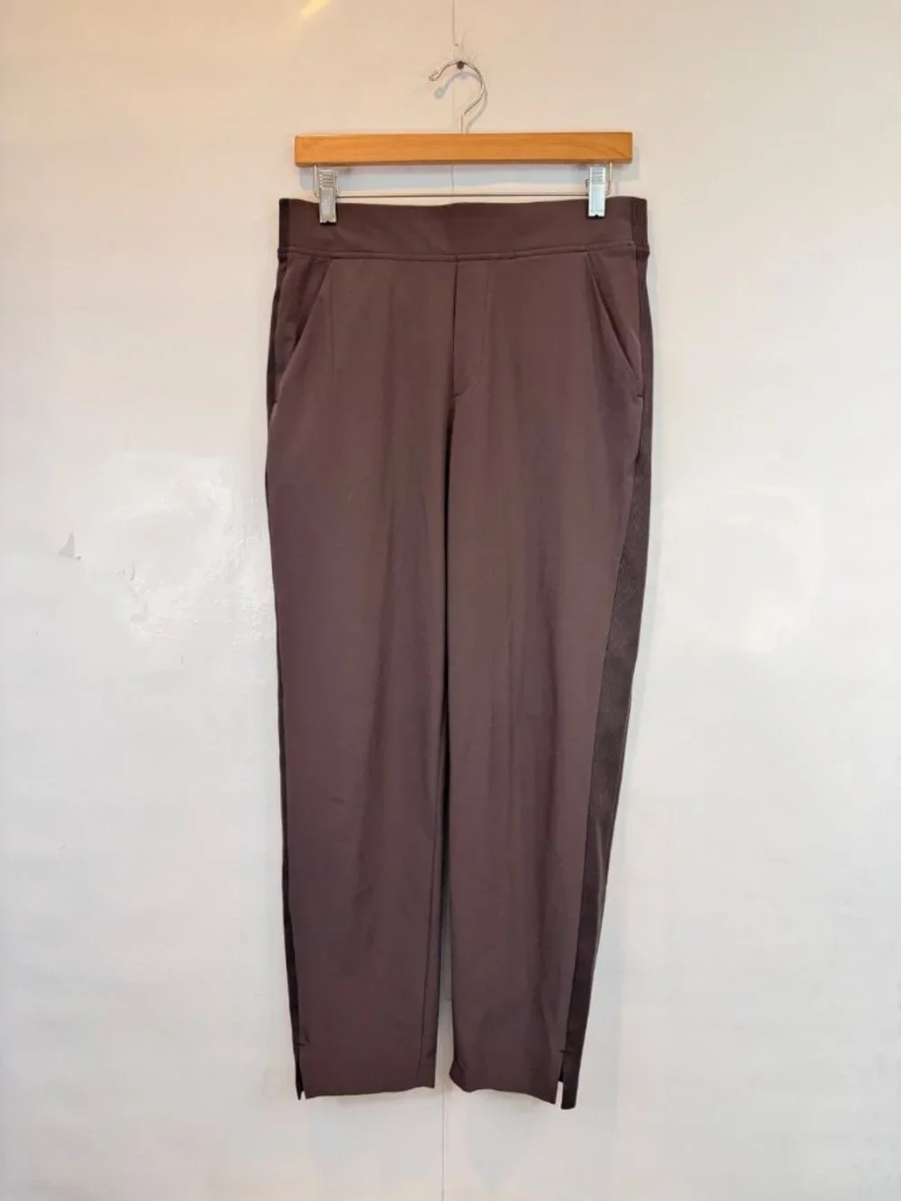 Athleta Women's Brooklyn Ankle Pant Mid Rise Size 6 Brown Elastic Waist Pull On - Picture 2 of 5